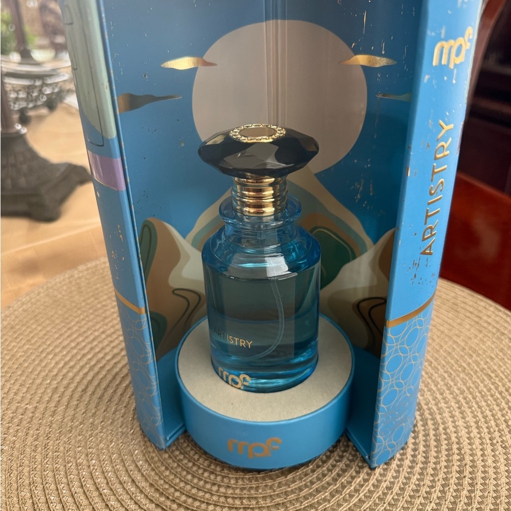 New 
ARTISTRY EDP UNISEX - 100ML (3.4oz) BY MPF - Picture 3 of 3
